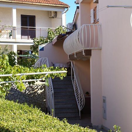Apartment Anka D Krk Town Exterior photo